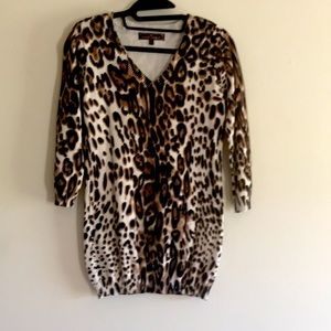 Ladies animal print light-weight sweater